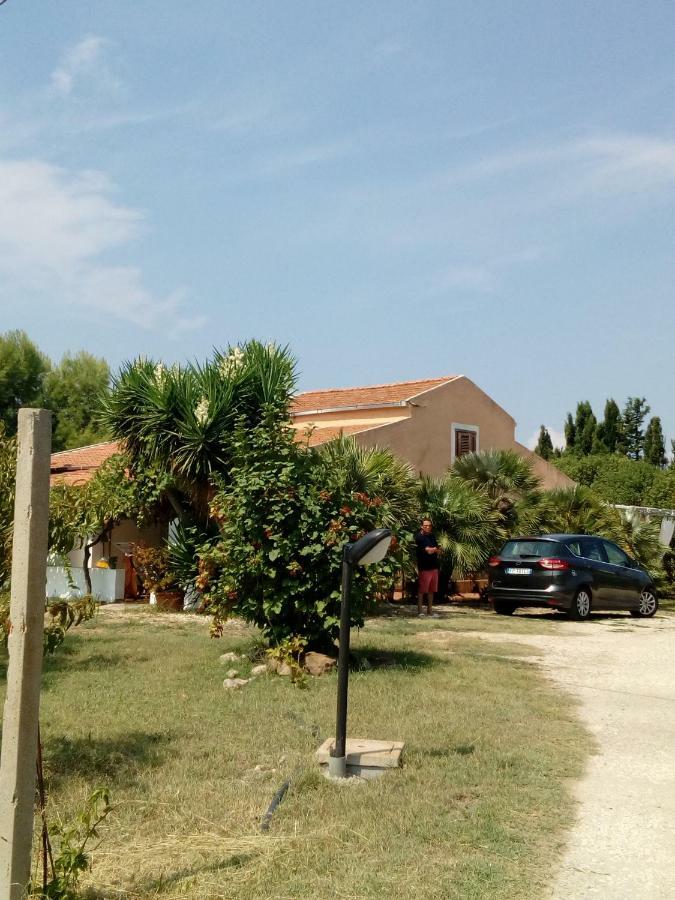 شقة Residenza Agrituristica Santa Lucia Con Piscina ألغيرو المظهر الخارجي الصورة